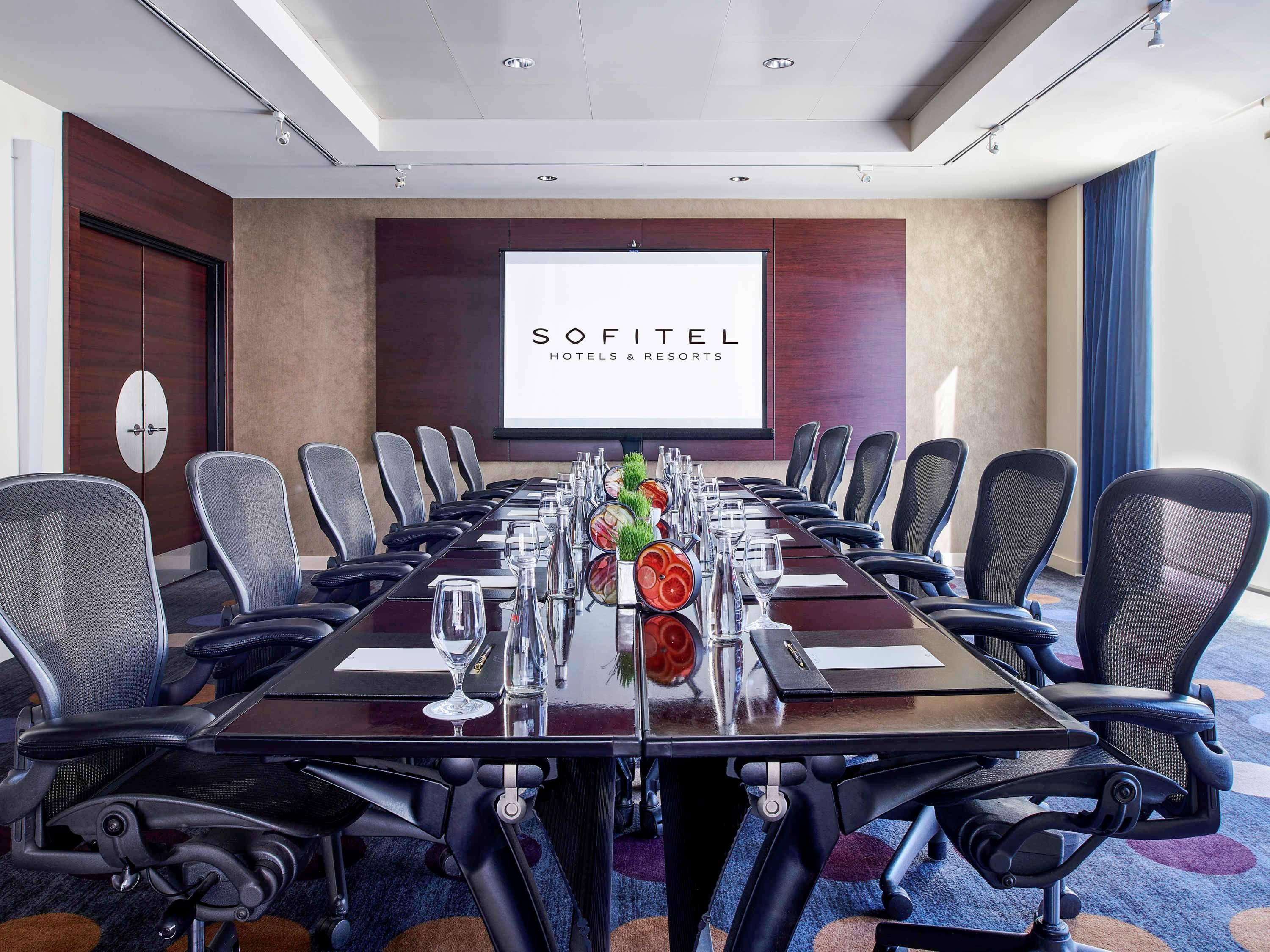 소피텔 시카고 매그니피슨트 마일 외부 사진 Meeting room